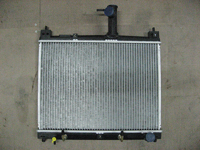 Toyota Vios Ncp42 (A) - 75122 - Tongshi Auto Radiator Supplies